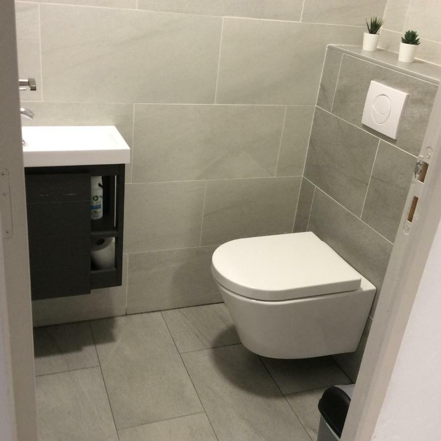 Appartement De Vacances Au 1Er Etage 45M2 Antibes Bagian luar foto